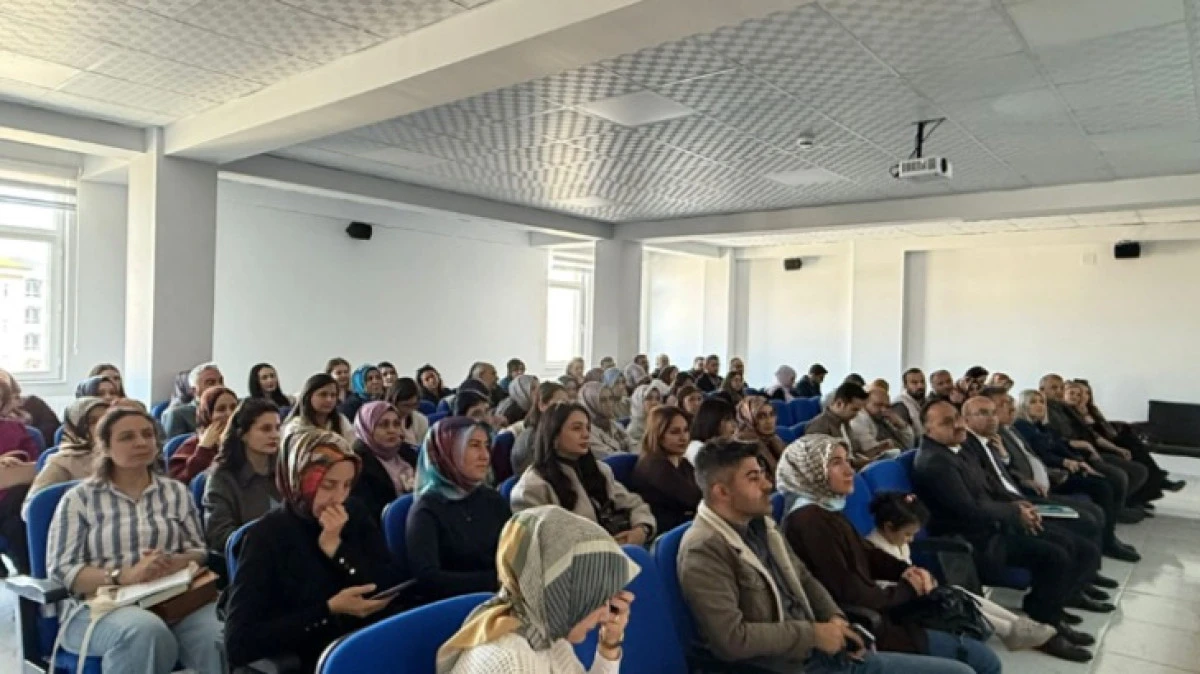 &Ouml;ĞRETMENLER PSİKOLOJİK DANIŞMANLAR TOPLANTISINDA BULUŞTU 