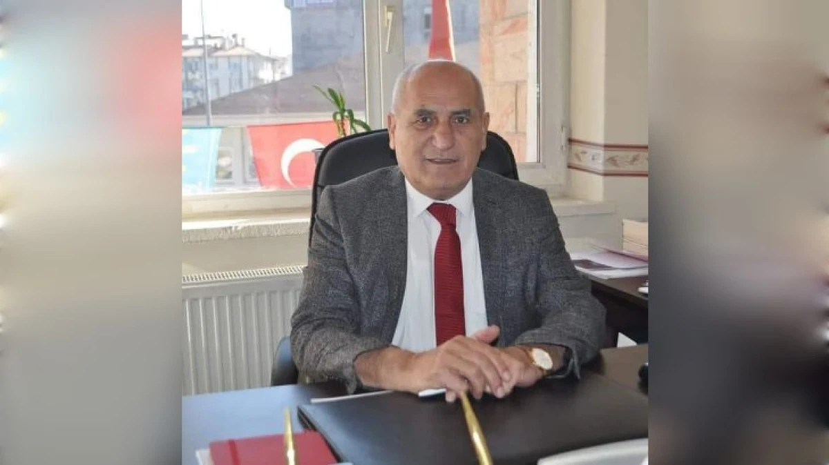 ÖMER AY ADAYLIĞINI AÇIKLIYOR 