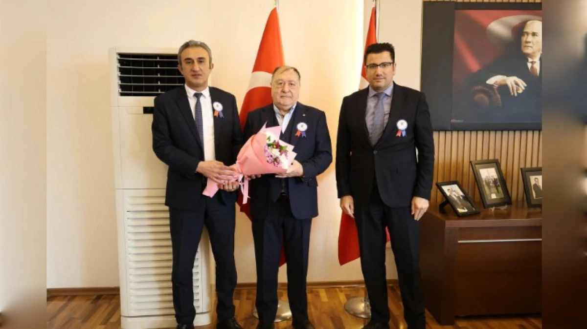 PARMAKSIZ'I ZİYARET ETTİLLER 