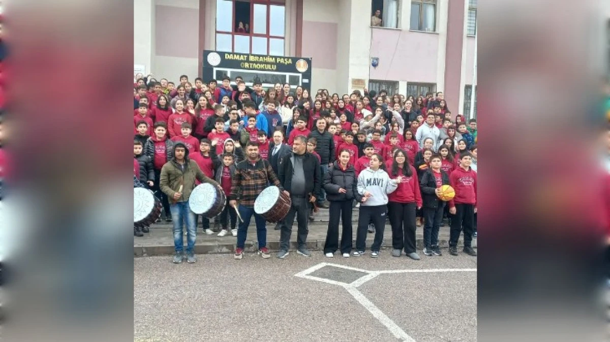 RAMAZAN'I DAVULLARLA KARŞILADILAR 