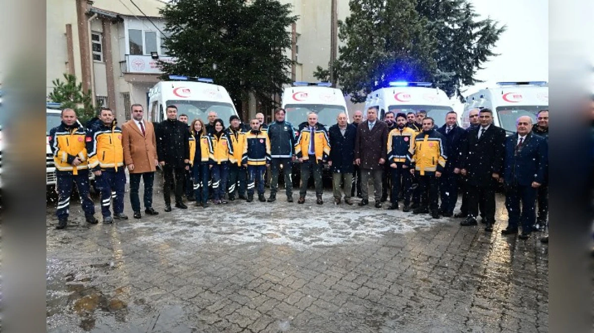 SAĞLIK M&Uuml;D&Uuml;RL&Uuml;Ğ&Uuml;NE YENİ ARA&Ccedil;LAR TESLİM EDİLDİ 