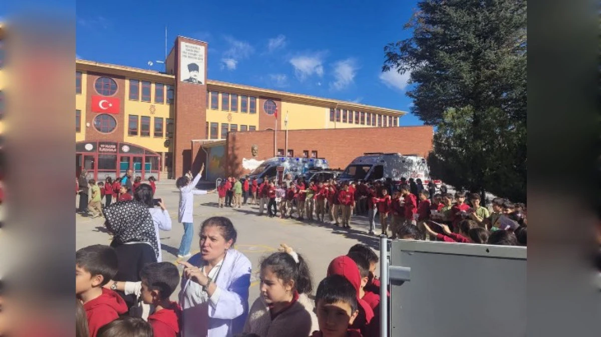 SAĞLIKLI ÇOCUK SAĞLIKLI GELECEK DEVAM EDİYOR 