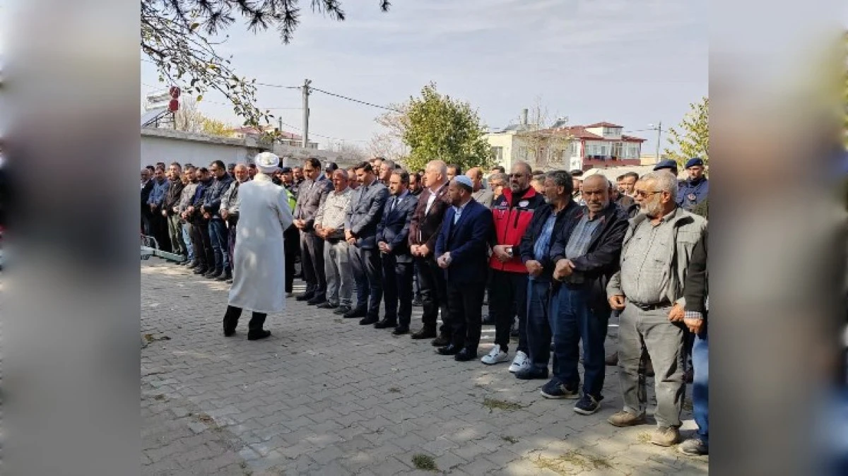 ŞEHİT BABASI VEFAT ETTİ 