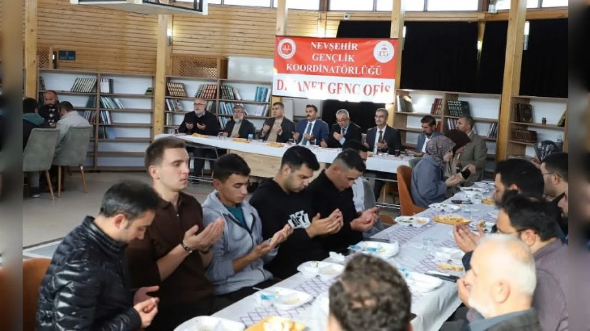 ŞEHİTLERİMİZ İÇİN DUA EDİLDİ 