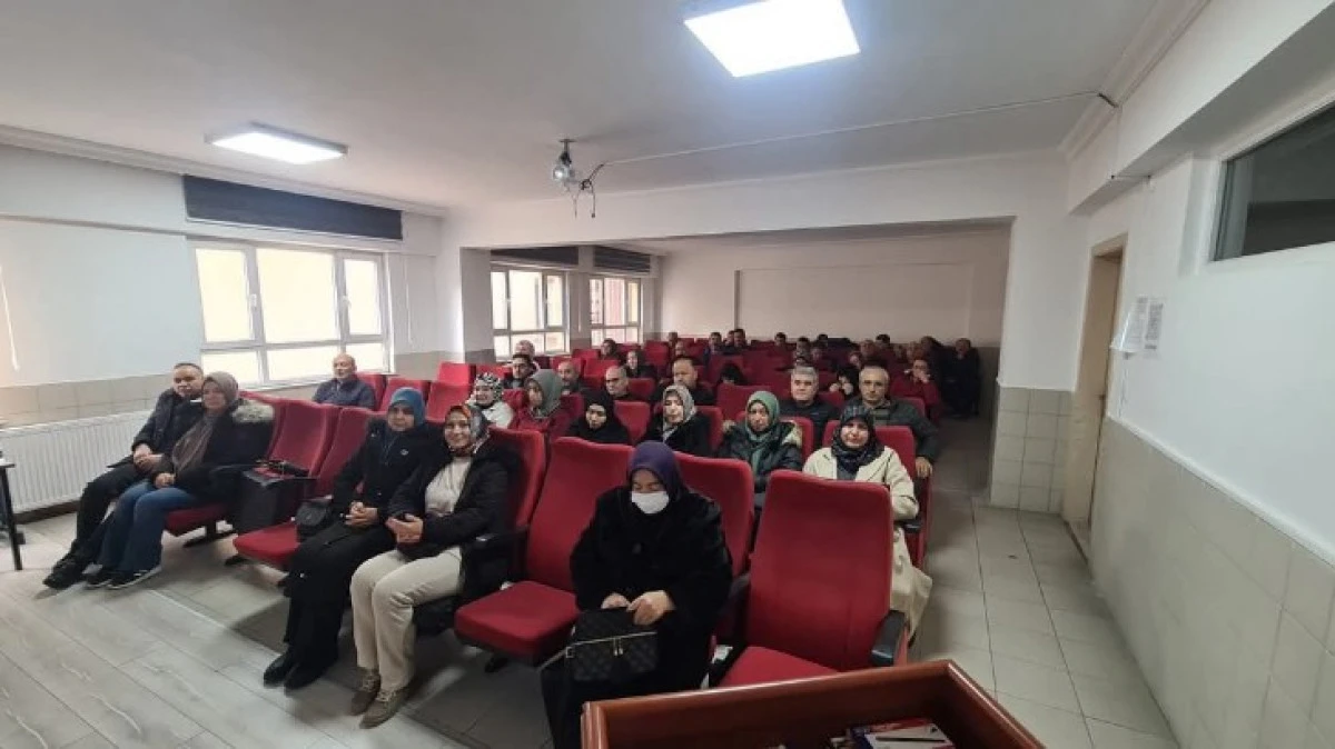 SERVİS ŞOF&Ouml;RLERİ REHBER PERSONEL EĞİTİM ALDI 