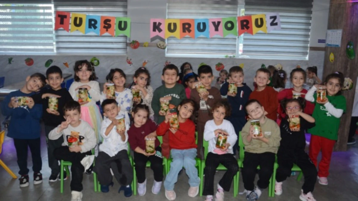 Şifa kavanozları Kardelenli minik ellerde hayat buldu