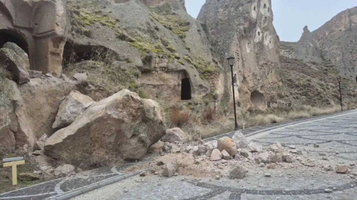 SOĞANLI VADİSİNDE KAYA KOPTU