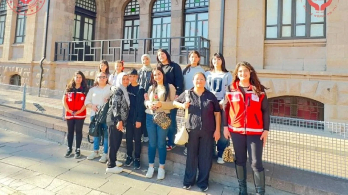 SOSYAL HİZMETLER ANKARA GEZİSİ D&Uuml;ZENLEDİ 
