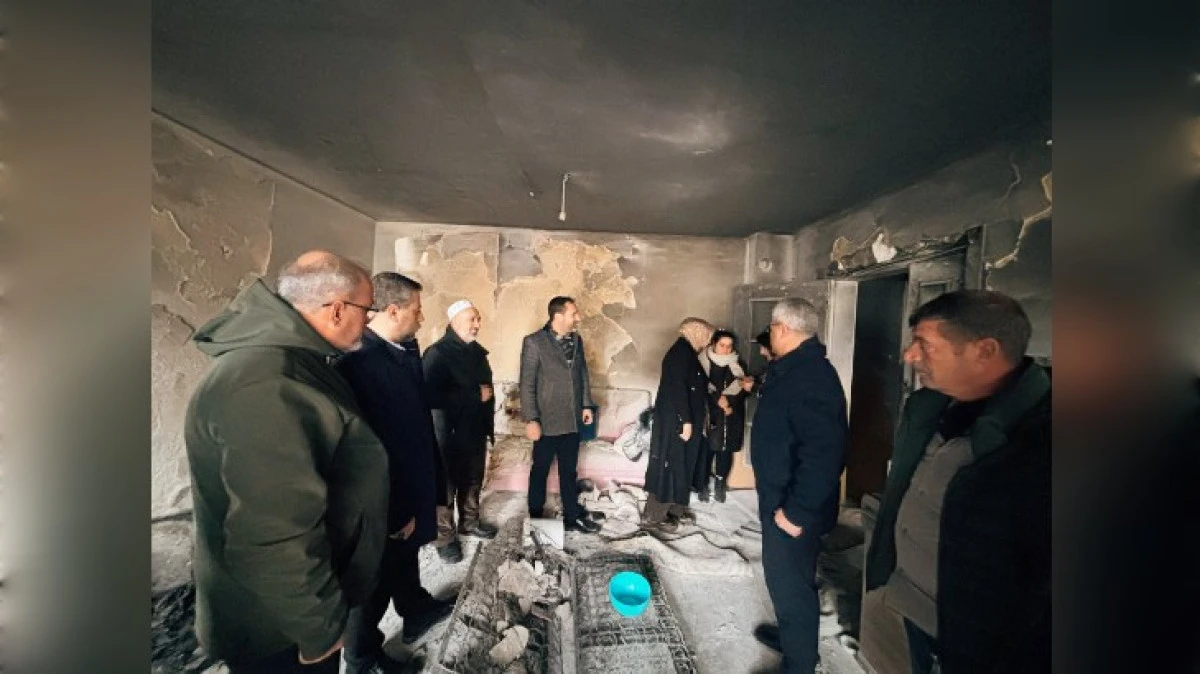 TOKİ'DE YANAN EVİ ZİYARET ETTİLLER 