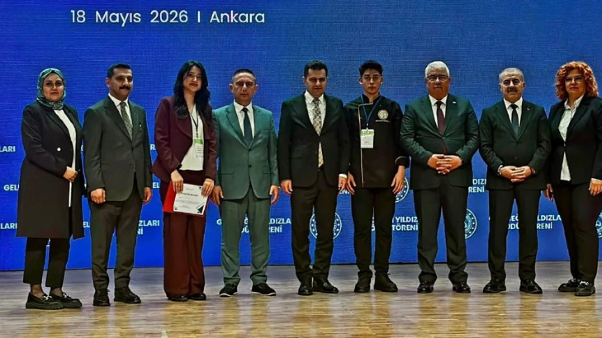 T&Uuml;RKİYE &Uuml;&Ccedil;&Uuml;NC&Uuml;L&Uuml;Ğ&Uuml; ELDE ETTİLLER 