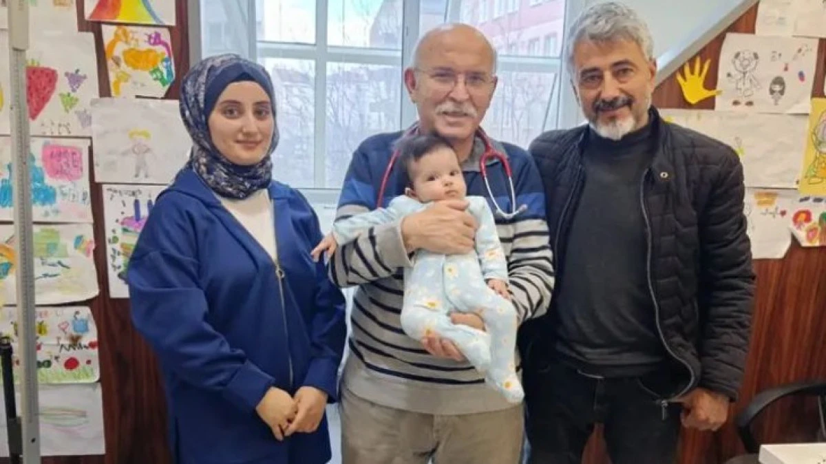 &Uuml;&Ccedil; NESLİ TEDAVİ EDEN DERELİ BU GURURU PAYLAŞTI 