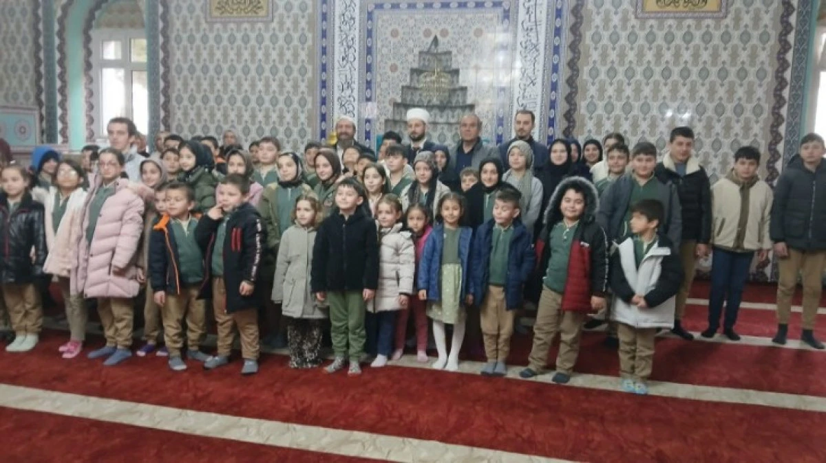 &Uuml;RG&Uuml;P'TE CAMİ &Ccedil;OCUK BULUŞMASI D&Uuml;ZENLENDİ 