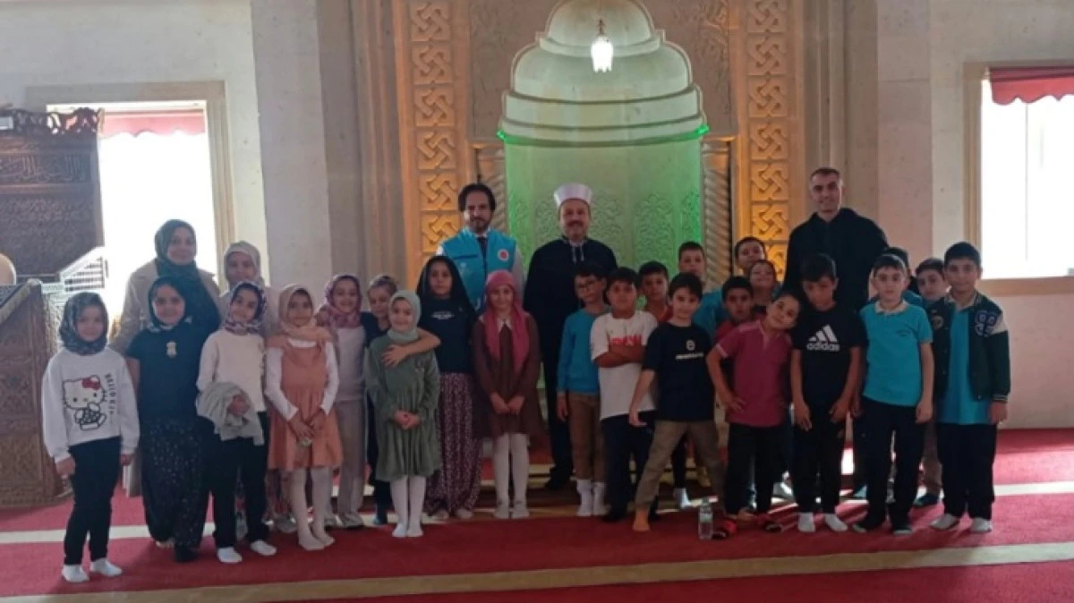 &Uuml;RG&Uuml;P&rsquo;TE CAMİ-&Ccedil;OCUK BULUŞMASI: &Ouml;ĞRENCİLER MİLLİ VE MANEVİ DEĞERLERLE BULUŞTU