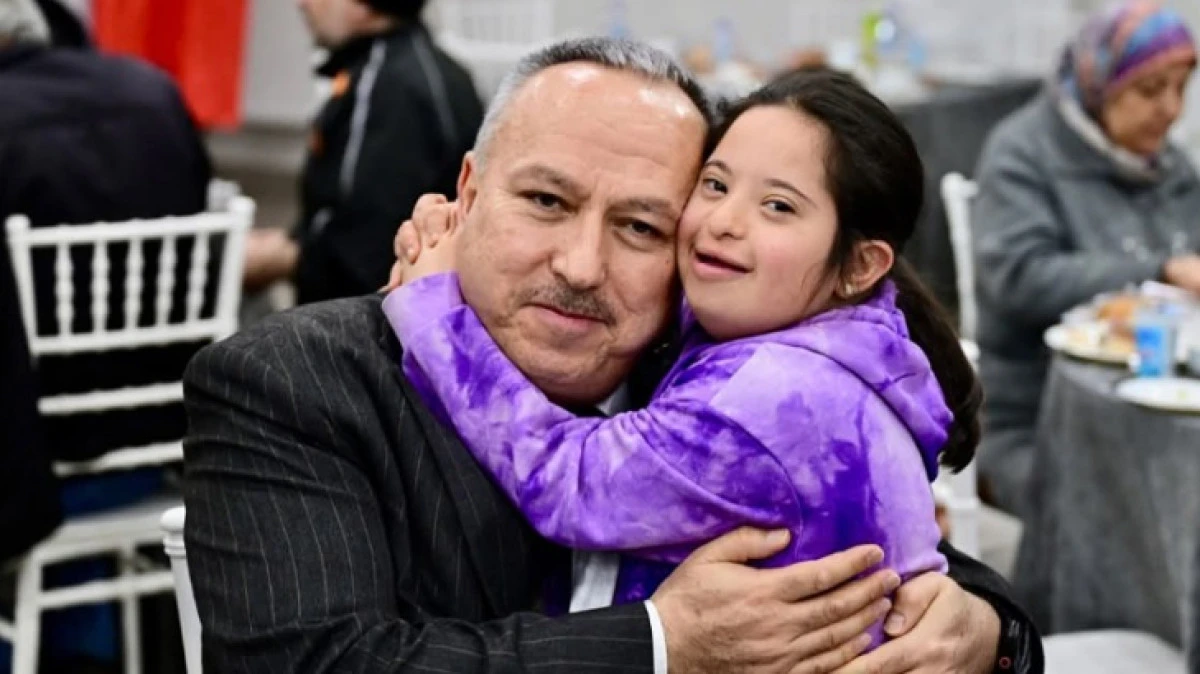 VALİ FİDAN İFTARINI VATANDAŞLARLA YAPTİ