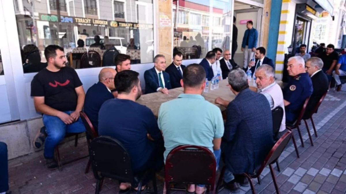 VALİ K&Ouml;K DERİNKUYU HALKIYLA BİR ARAYA GELDİ 