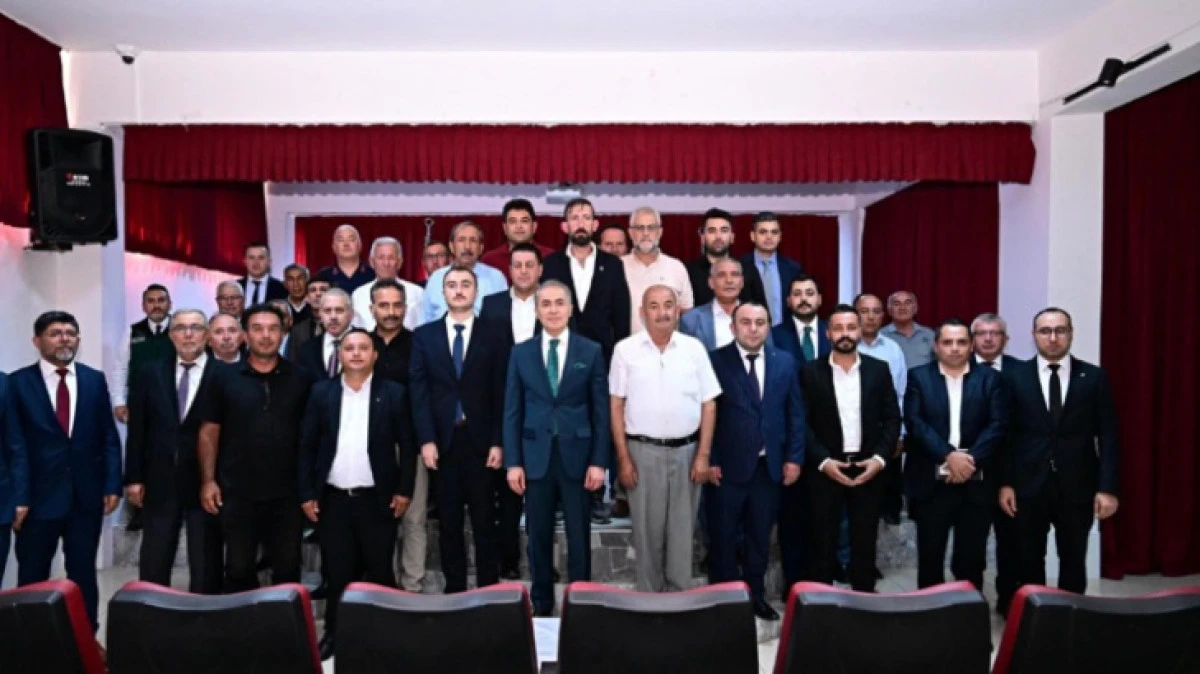 VALİ K&Ouml;K DERİNKUYU'DA MUHTARLARLA BULUŞTU 
