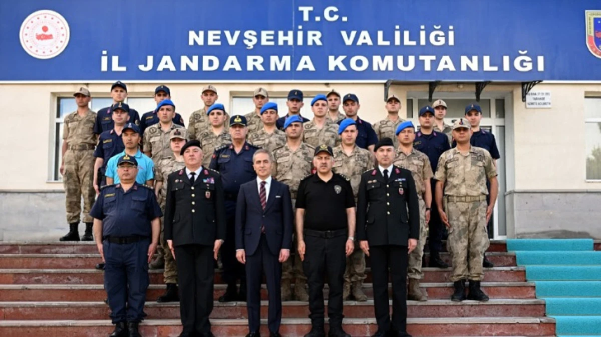 VALİ K&Ouml;K MEHMET&Ccedil;İKLERLE BAYRAMLAŞTI 