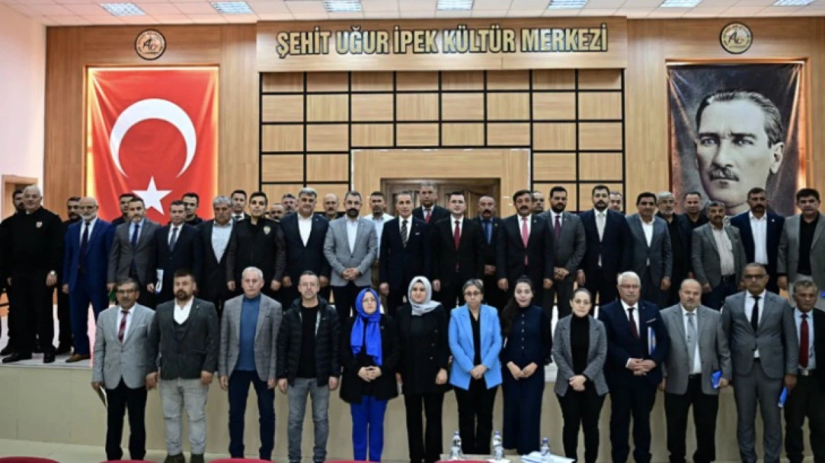 VALİ K&Ouml;K MUHTARLARLA BULUŞTU 