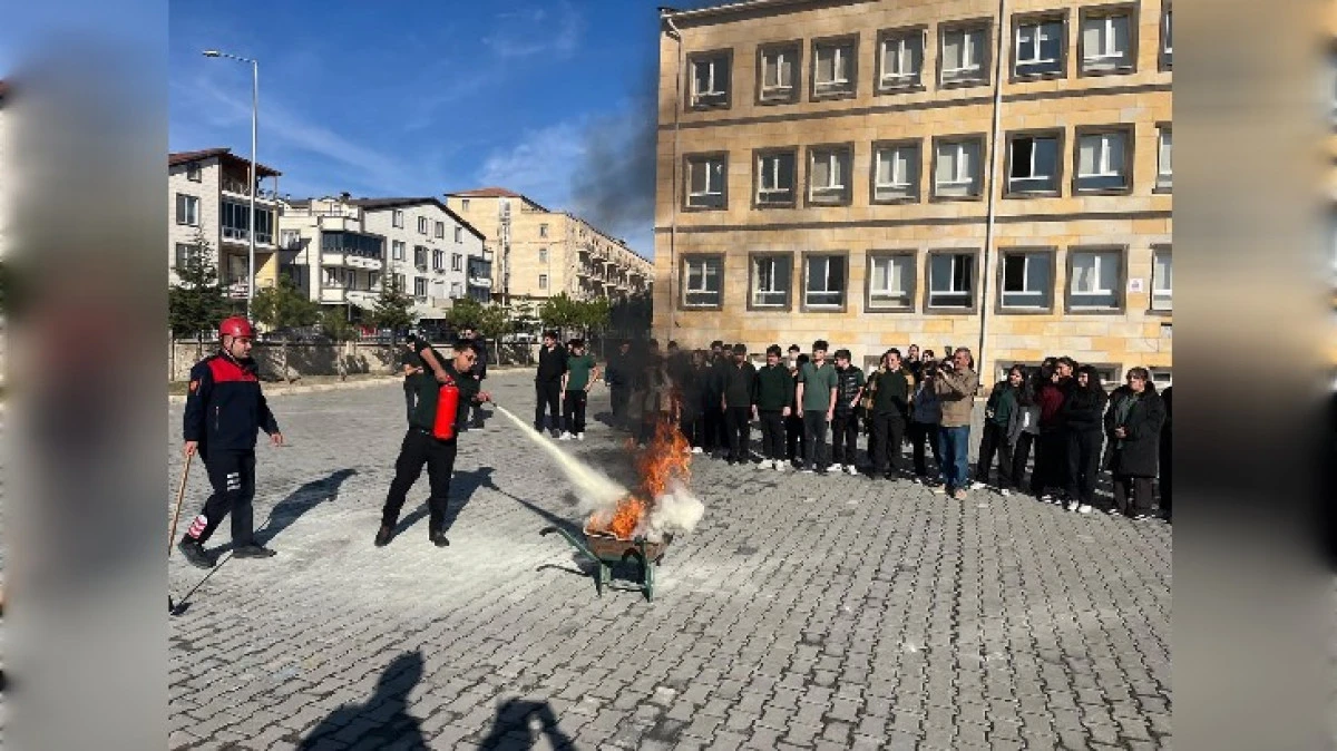 YANGIN TATBİKATI NEFES KESTİ 