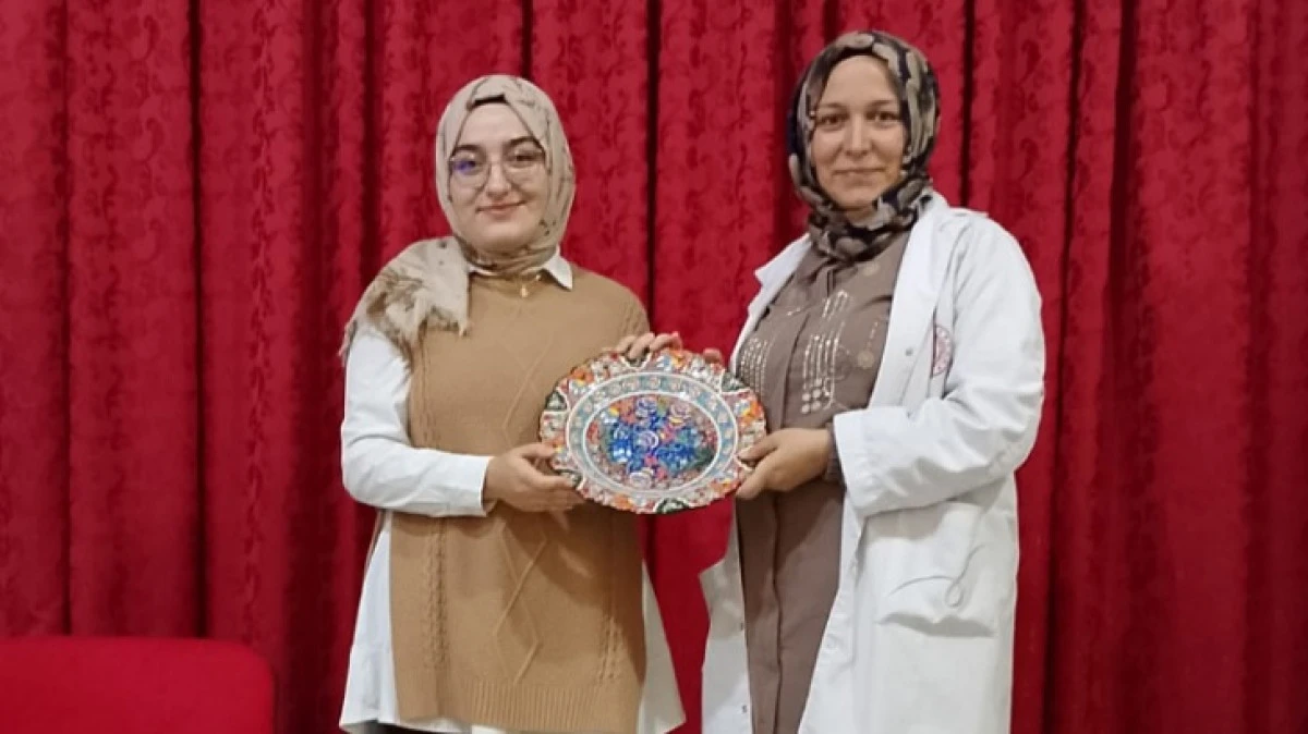 YAZAR HATİCE KARABAKLA &Ouml;ĞRENCİLERLE BULUŞTU 